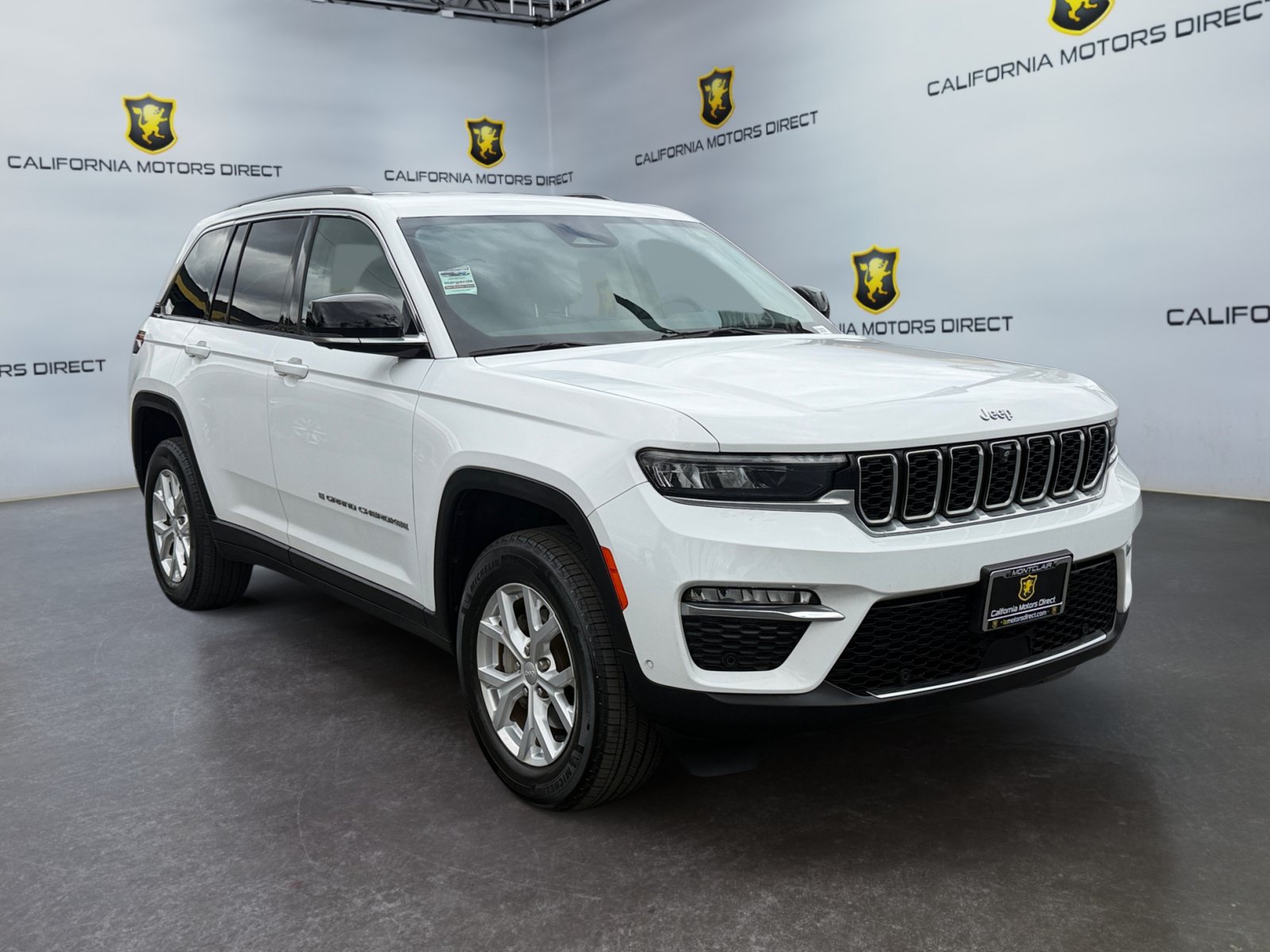 Used 2023 Jeep Grand Cherokee Limited w/ Luxury Tech Group II RWD image 7
