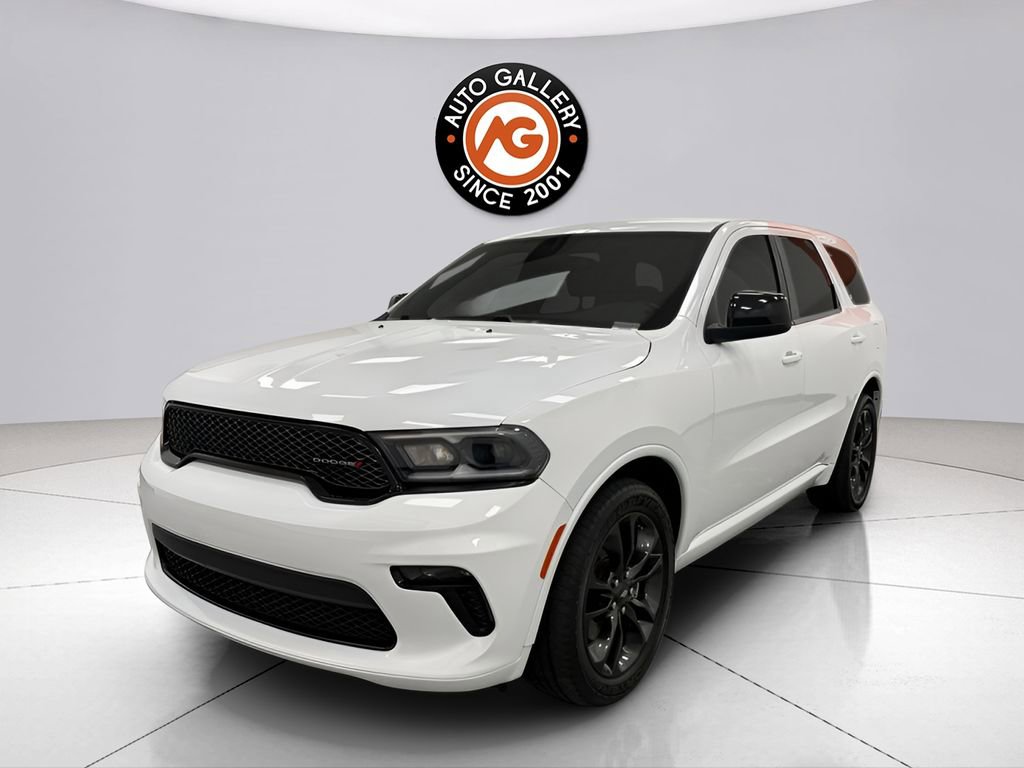 Used 2022 Dodge Durango SXT w/ Blacktop Package image 3