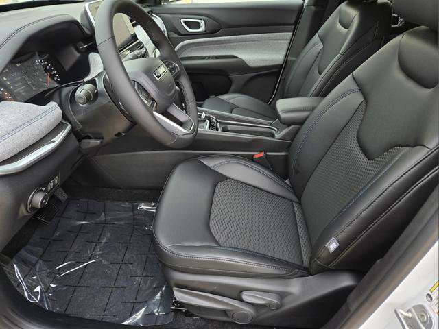 New 2026 Jeep Compass Latitude AWD/4WD image 14