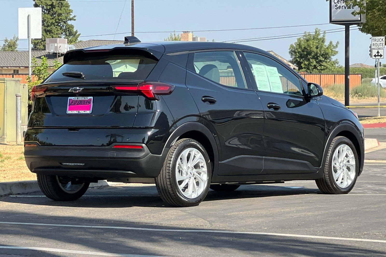 Used 2027 Chevrolet Bolt LT w/ Comfort Package FWD image 4