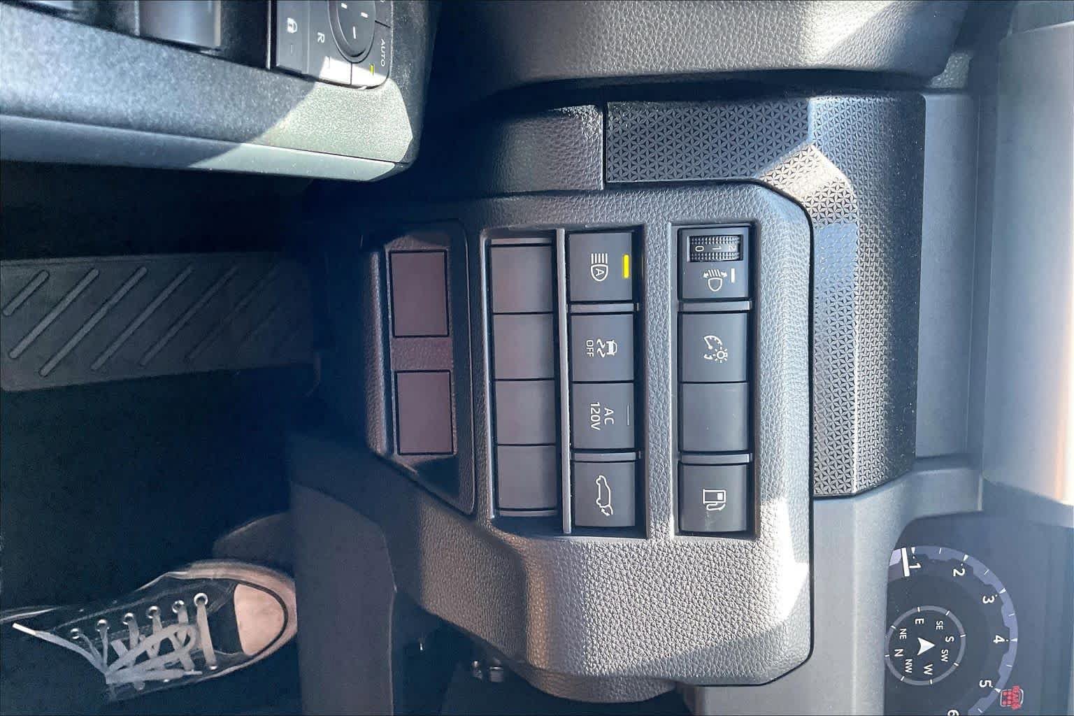 Used 2026 Toyota 4Runner Limited AWD/4WD image 33