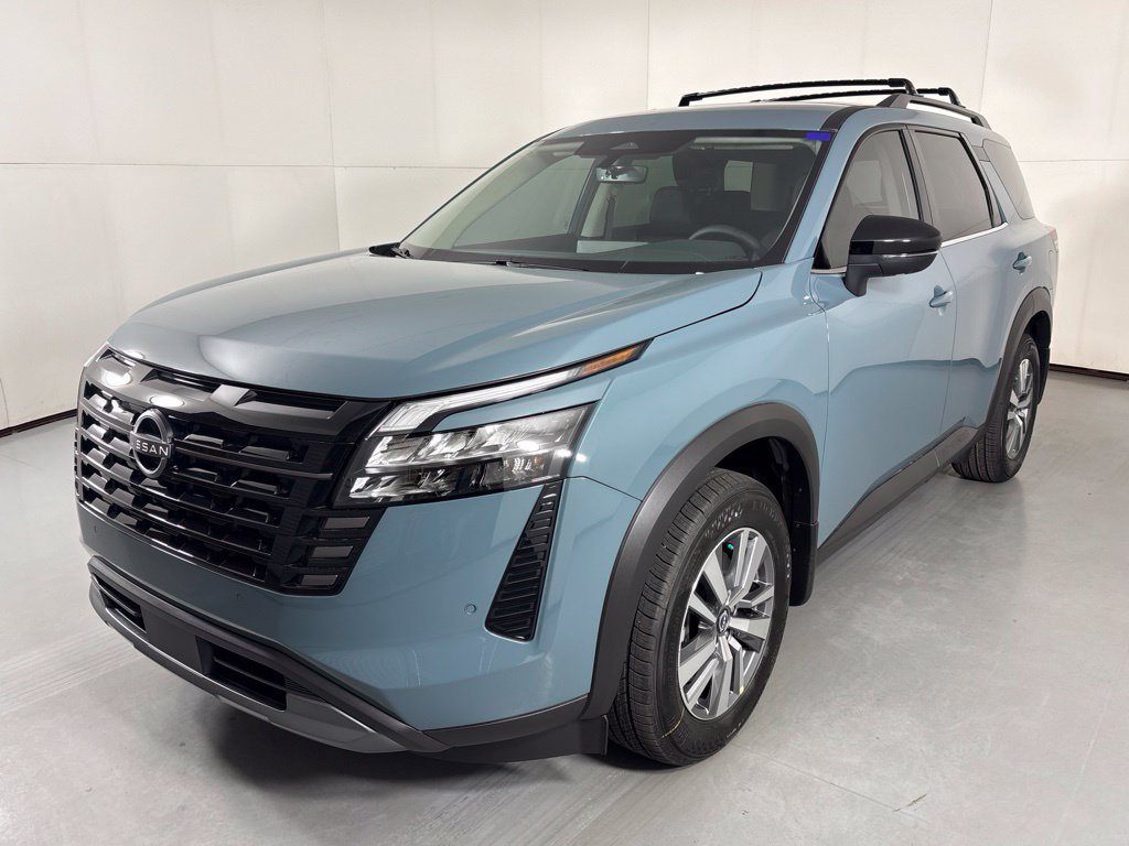 New 2026 Nissan Pathfinder SL FWD image 4