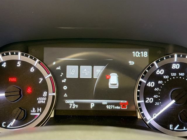 Certified 2025 Toyota Highlander XLE FWD image 10