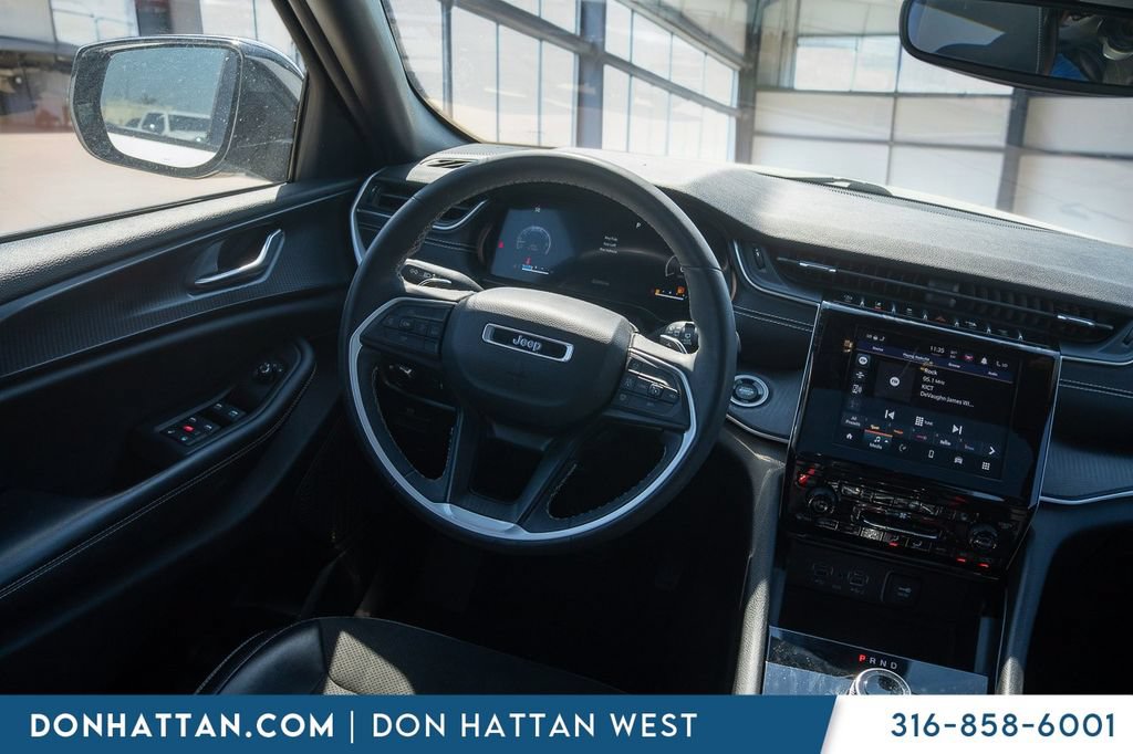 Used 2023 Jeep Grand Cherokee L Laredo AWD/4WD image 14
