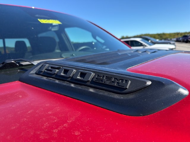 New 2027 RAM 1500 Express AWD/4WD image 4