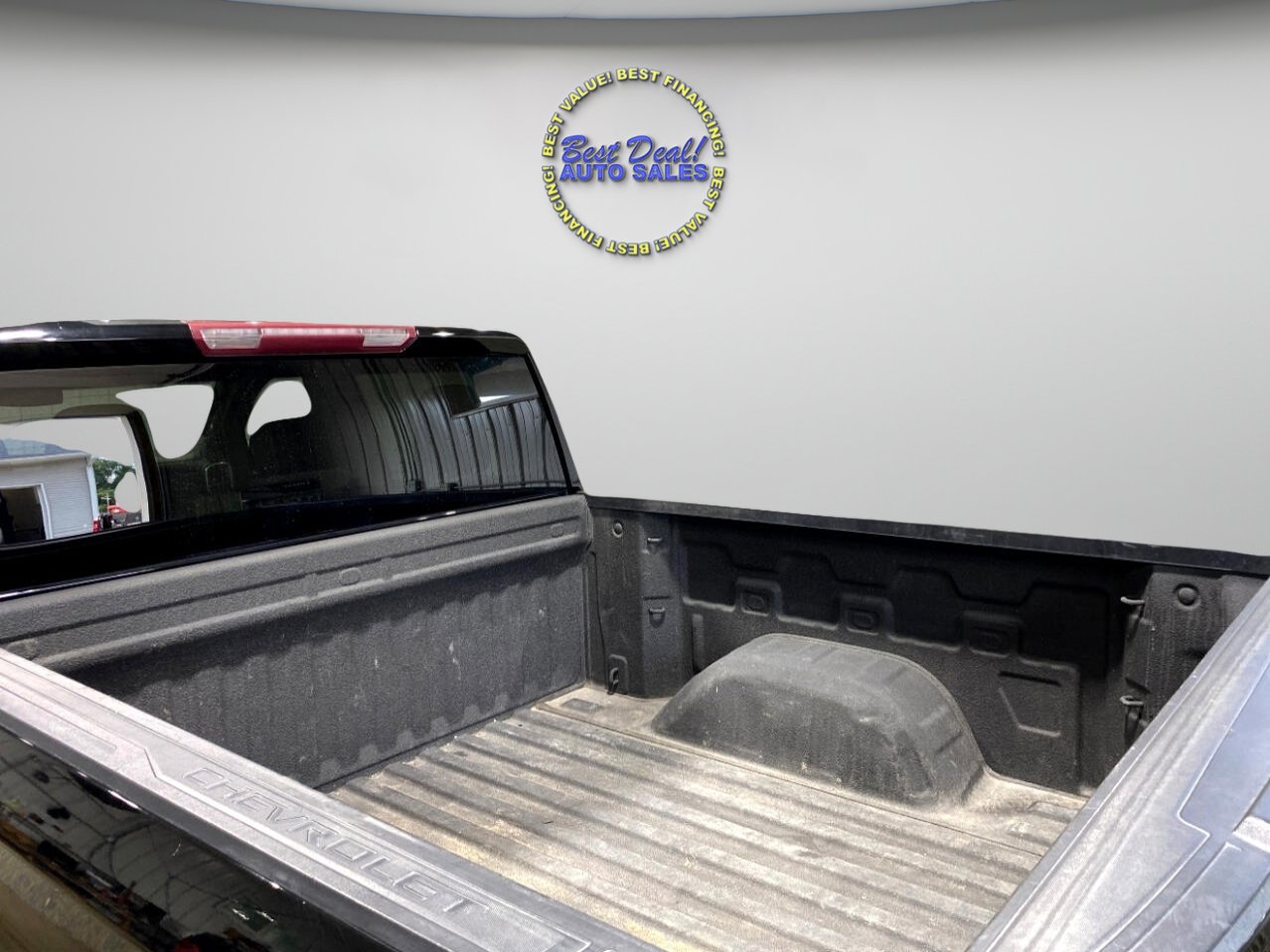 Used 2022 Chevrolet Silverado 1500 LT w/ Z71 Off-Road Package image 21