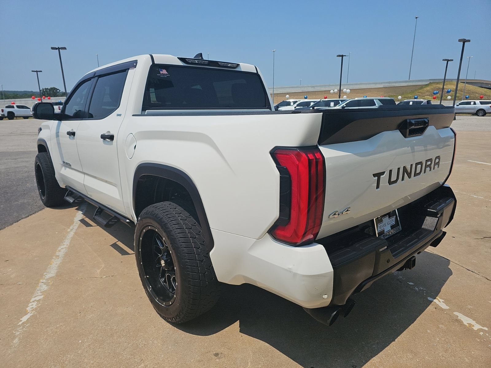 Used 2024 Toyota Tundra SR5 w/ SR5 Convenience Package AWD/4WD image 7