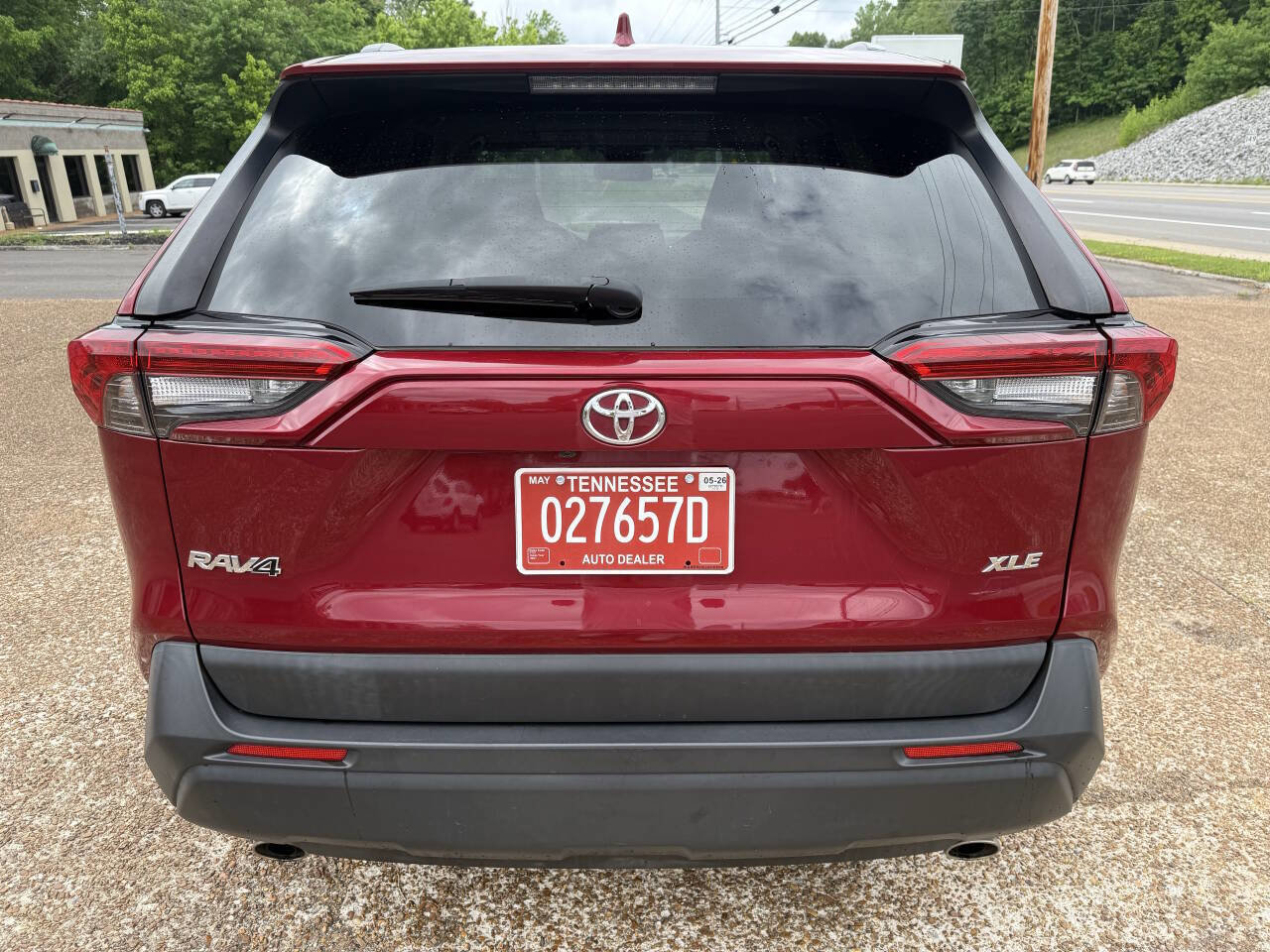 Used 2019 Toyota RAV4 XLE FWD image 7