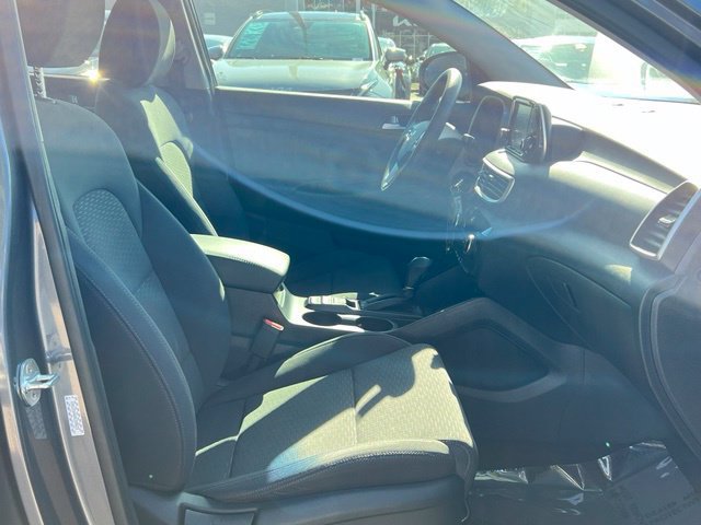 Used 2021 Hyundai Tucson SE w/ Cargo Package FWD image 16