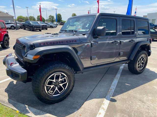 Used 2025 Jeep Wrangler Unlimited Rubicon AWD/4WD image 2