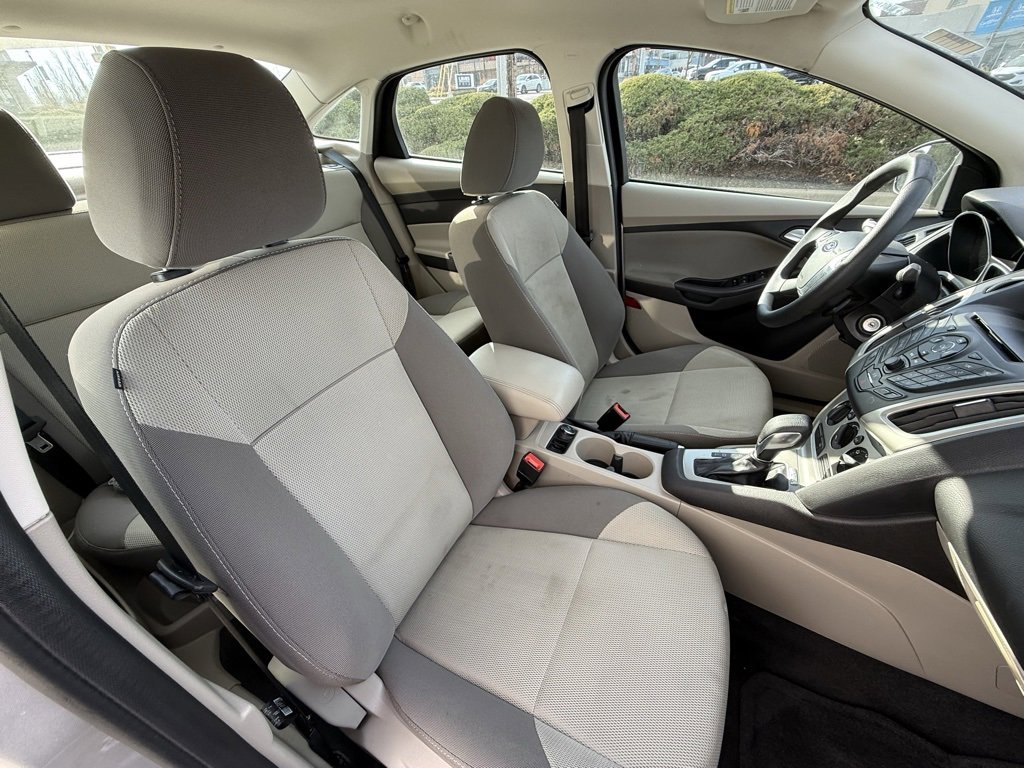 Used 2013 Ford Focus SE image 37