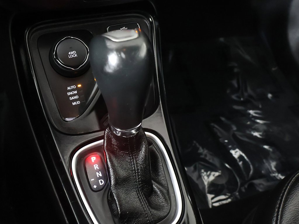 Used 2018 Jeep Compass Latitude w/ Popular Equipment Group image 41