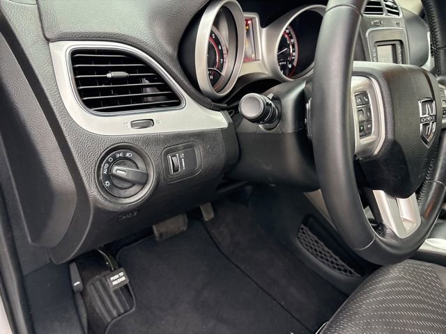 Used 2018 Dodge Journey SE w/ Blacktop Package FWD image 22