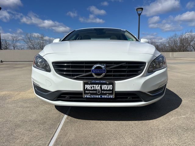 Used 2016 Volvo S60 T5 Premier image 2