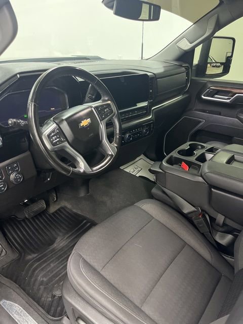 Used 2025 Chevrolet Silverado 3500 LT w/ All Star Edition image 11