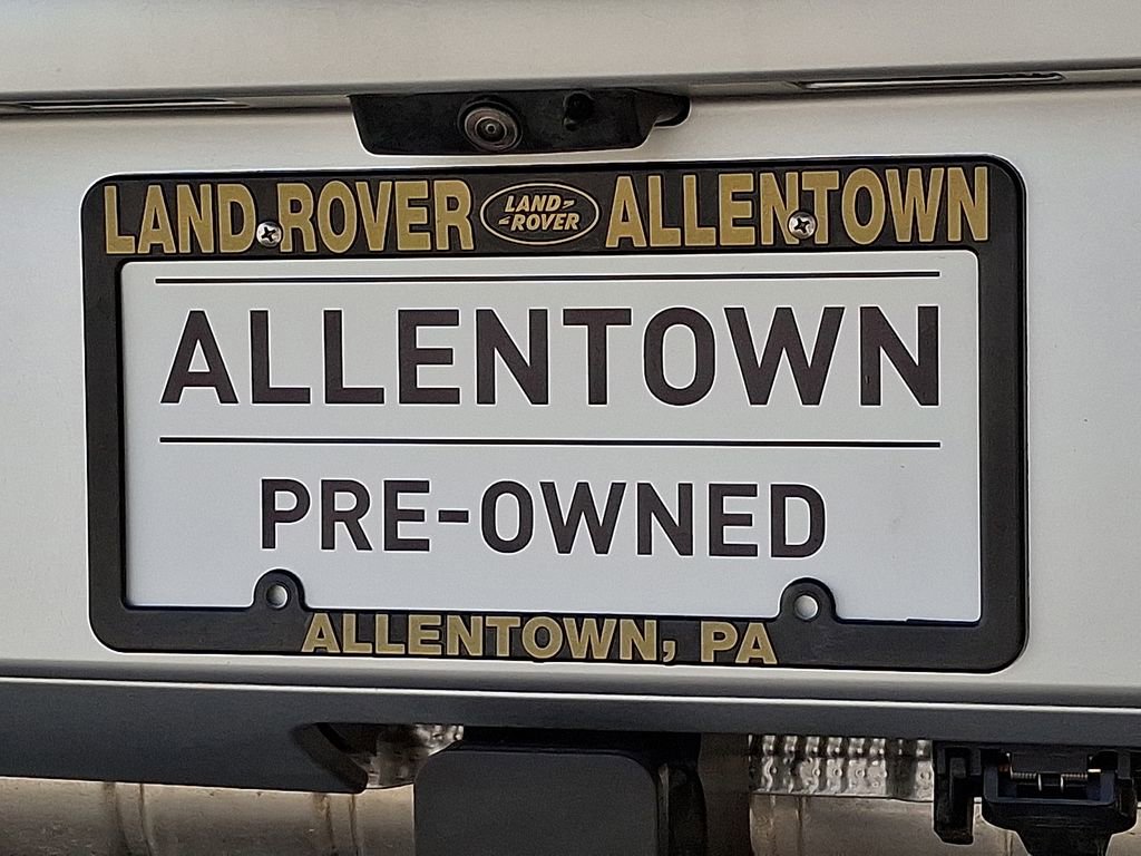 Used 2025 Land Rover Defender 110 S image 30