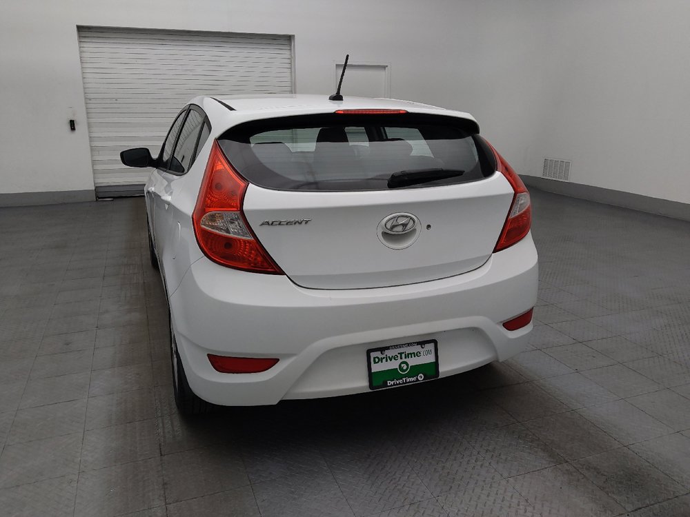 Used 2013 Hyundai Accent SE FWD image 6