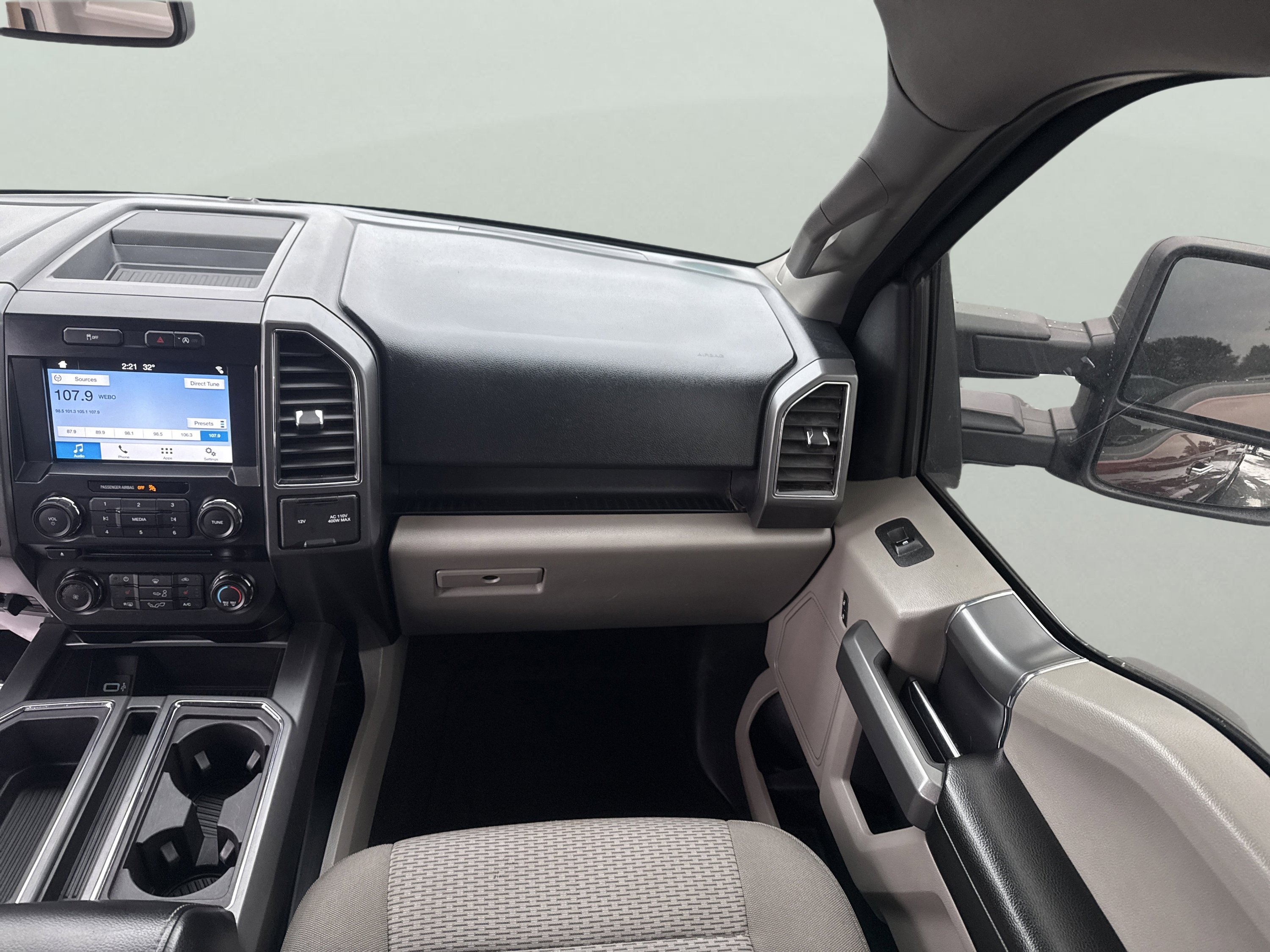 Used 2017 Ford F150 XLT w/ Equipment Group 302A Luxury image 12