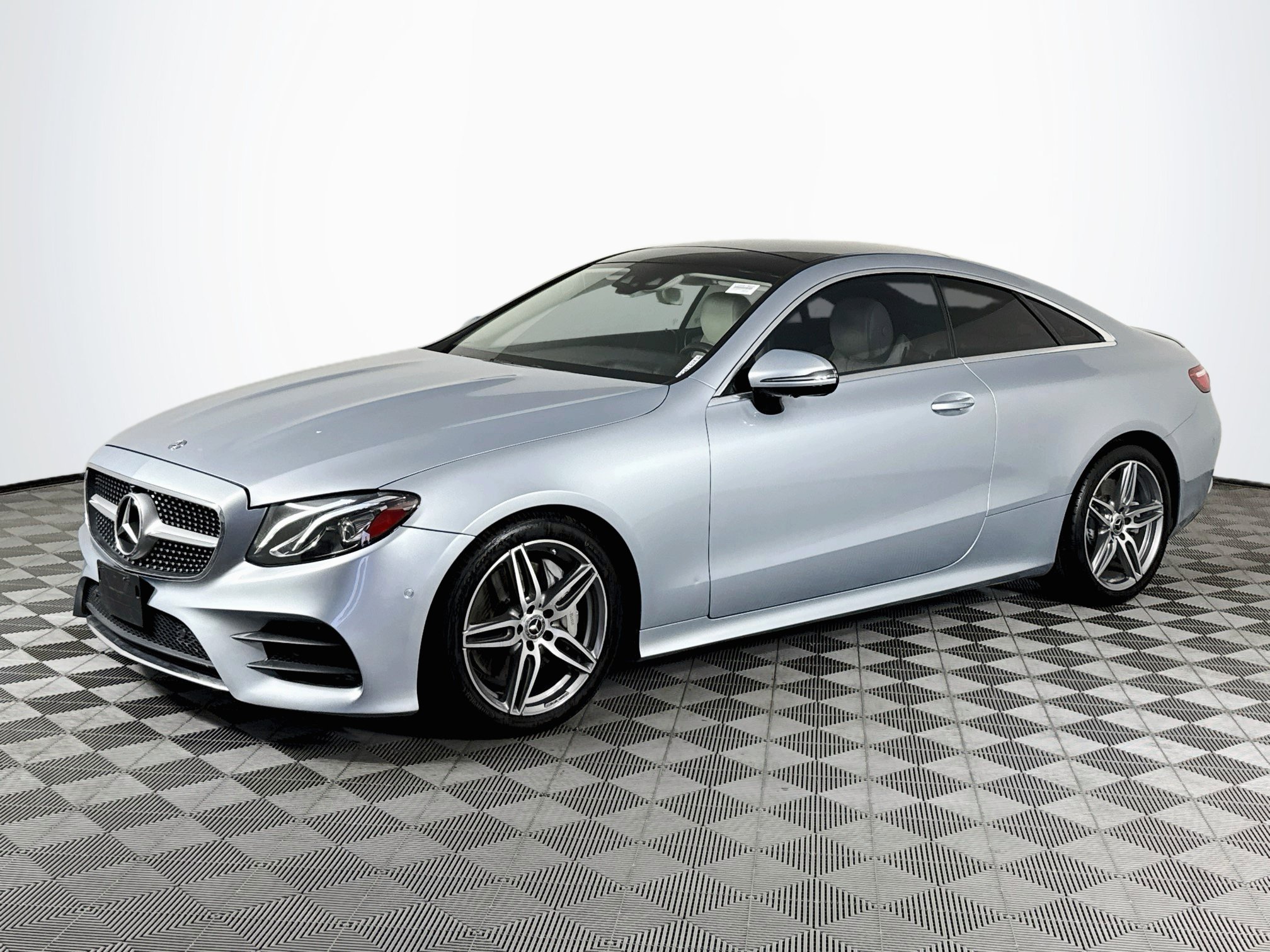 Used 2019 Mercedes-Benz E 450 Coupe w/ Parking Assistance Package image 4
