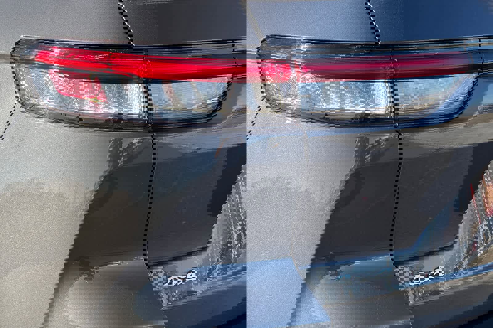 Used 2025 Jeep Grand Cherokee Laredo X w/ Luxury Tech Group I image 27