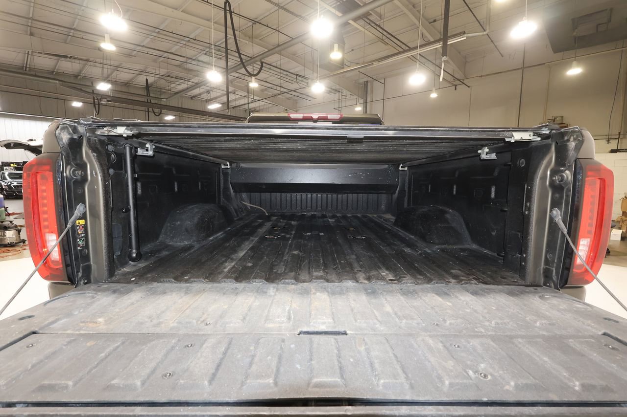 Used 2022 GMC Sierra 3500 Denali AWD/4WD image 16