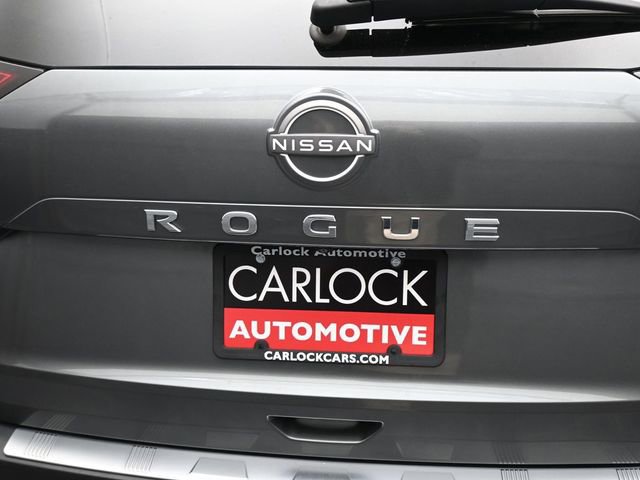 Used 2023 Nissan Rogue S image 11