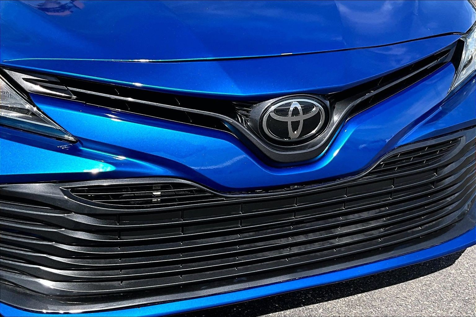 Used 2020 Toyota Camry LE FWD image 27