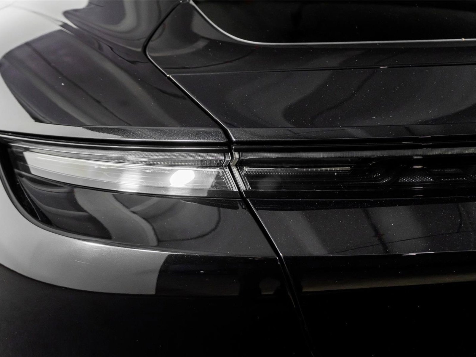 Used 2020 Porsche Taycan Turbo S w/ Premium Package image 54