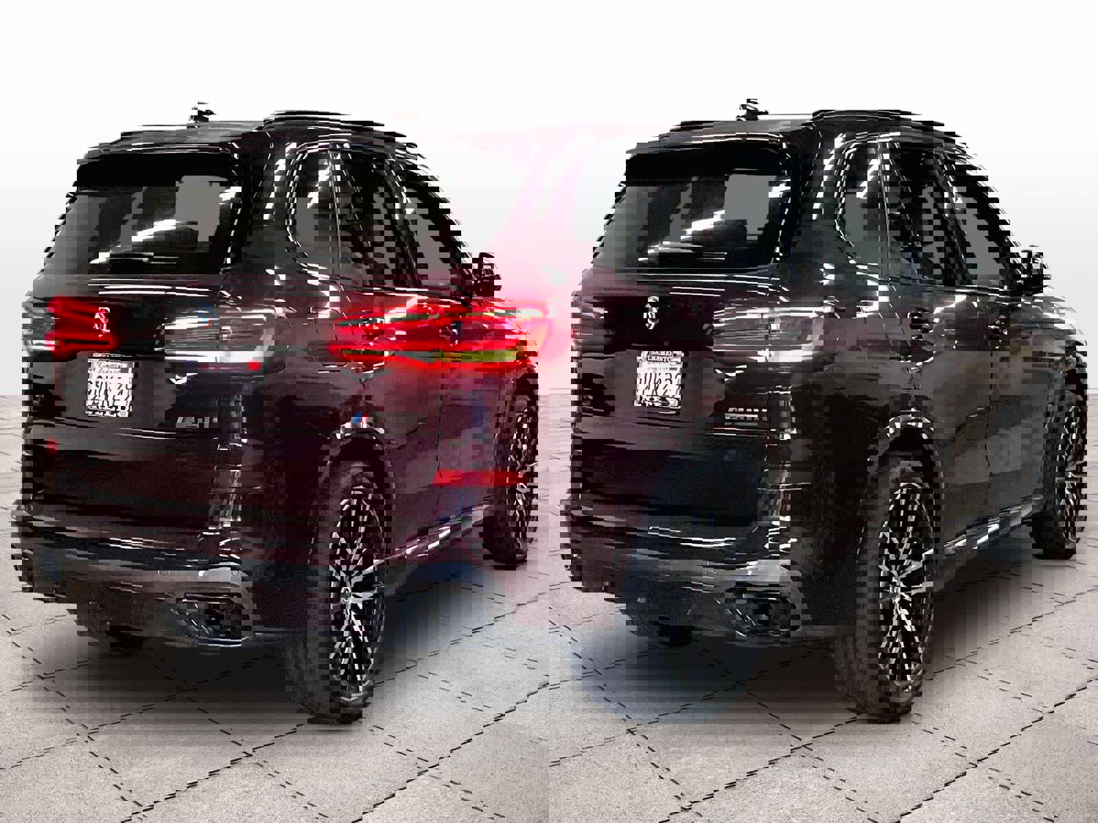 Used 2023 BMW X5 M50i w/ Executive Package image 15