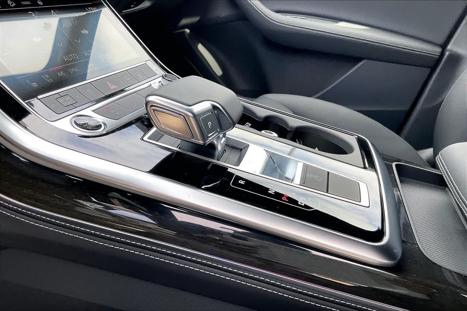 New 2026 Audi Q7 2.0T Premium Plus AWD/4WD image 7