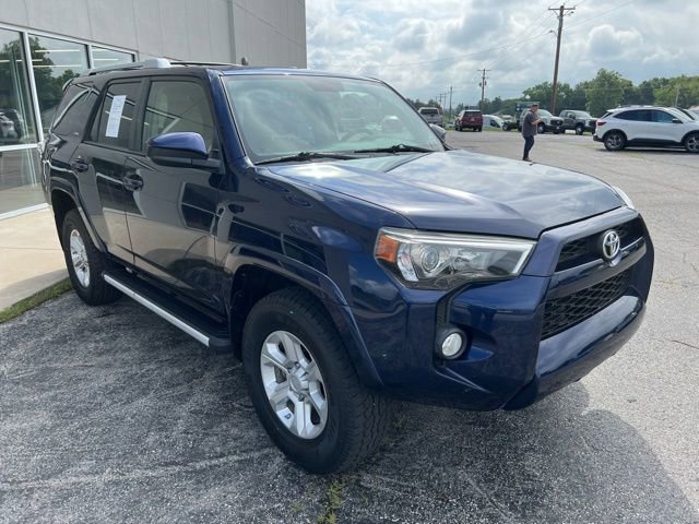 Used 2018 Toyota 4Runner SR5 w/ Wilderness Package image 3