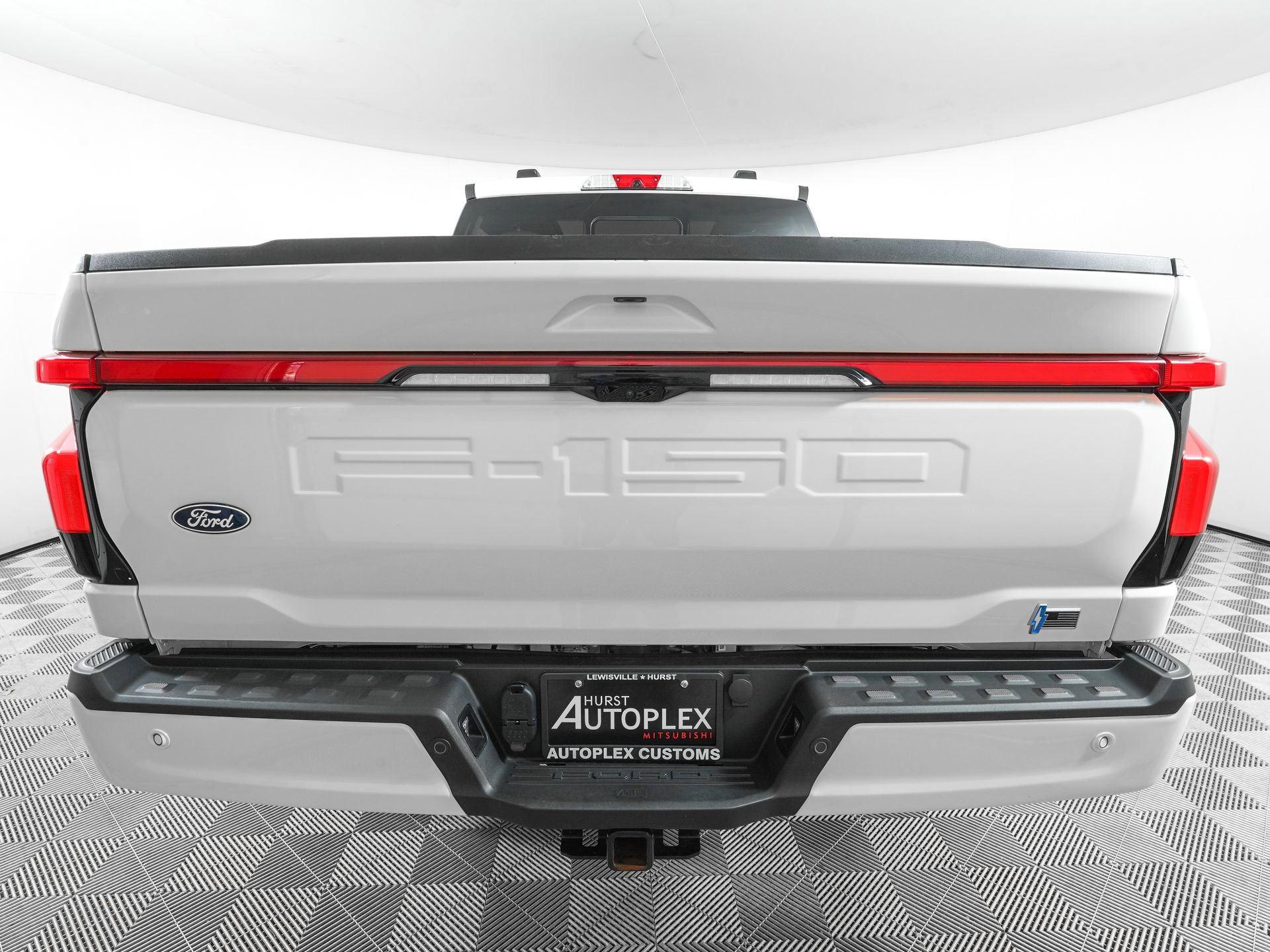 Used 2025 Ford F150 Lightning Lariat image 6
