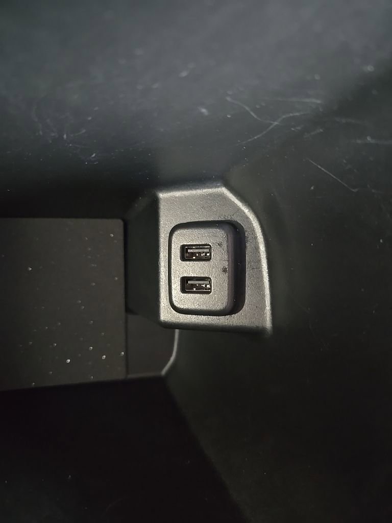 Used 2021 GMC Terrain SLT w/ LPO, Floor Liner Package image 40