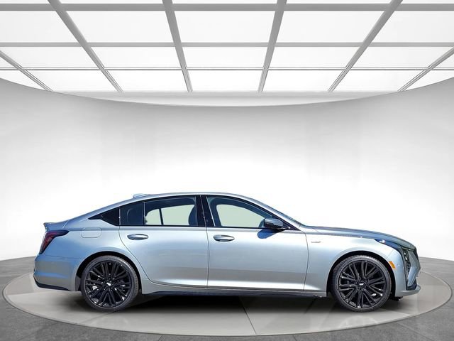 New 2026 Cadillac CT5 V image 4