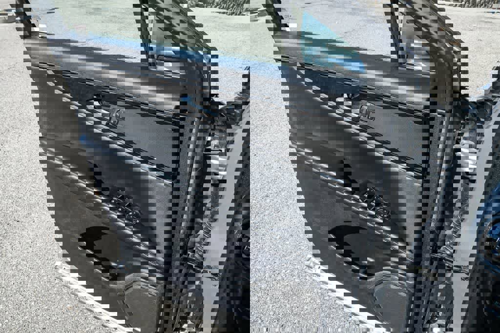 Used 2021 Lincoln Nautilus FWD w/ Equipment Group 101A image 19