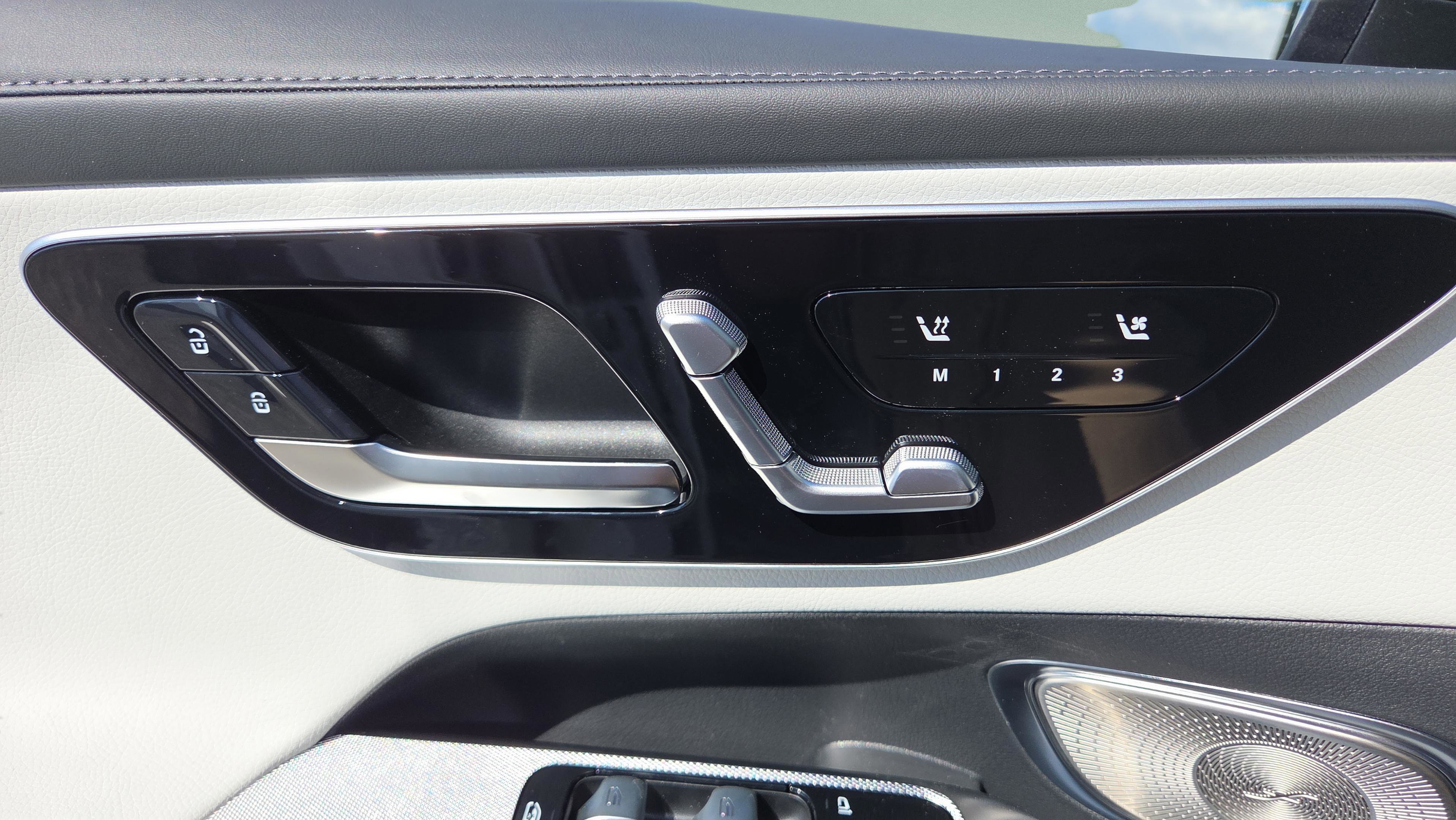 New 2026 Mercedes-Benz GLC 300 image 36