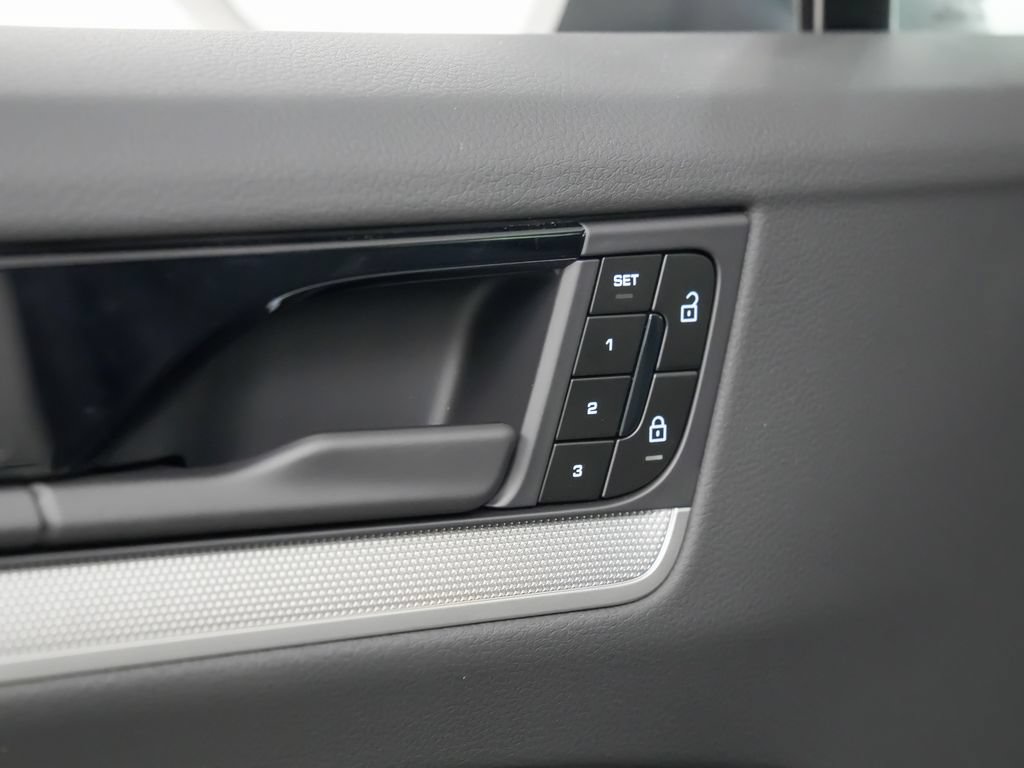 New 2026 Porsche Cayenne AWD/4WD image 21