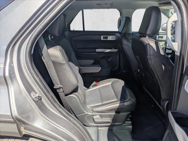 Used 2023 Ford Explorer Limited w/ Limited Technology Package RWD image 16