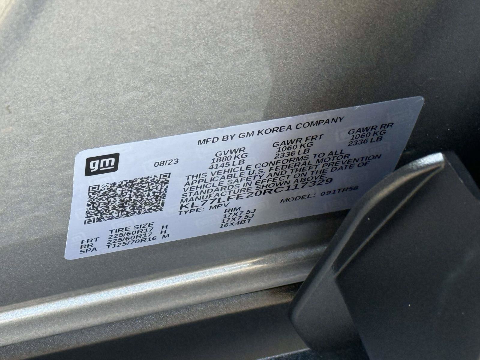 Used 2024 Chevrolet Trax LS w/ LS Convenience Package FWD image 32