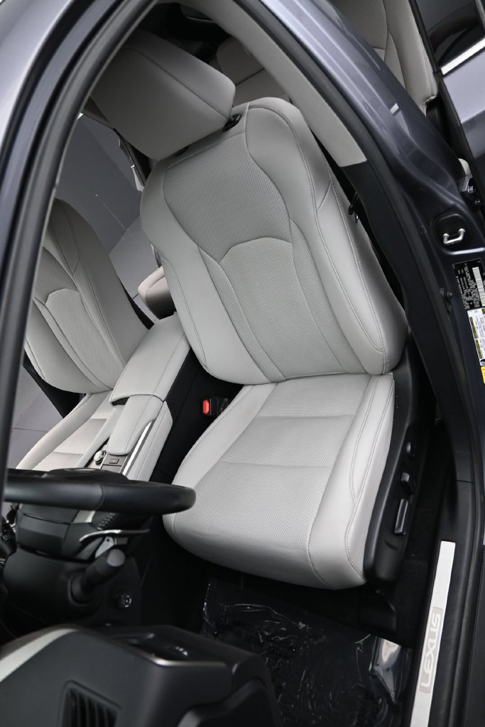 Used 2022 Lexus RX 350 AWD w/ Premium Package image 14