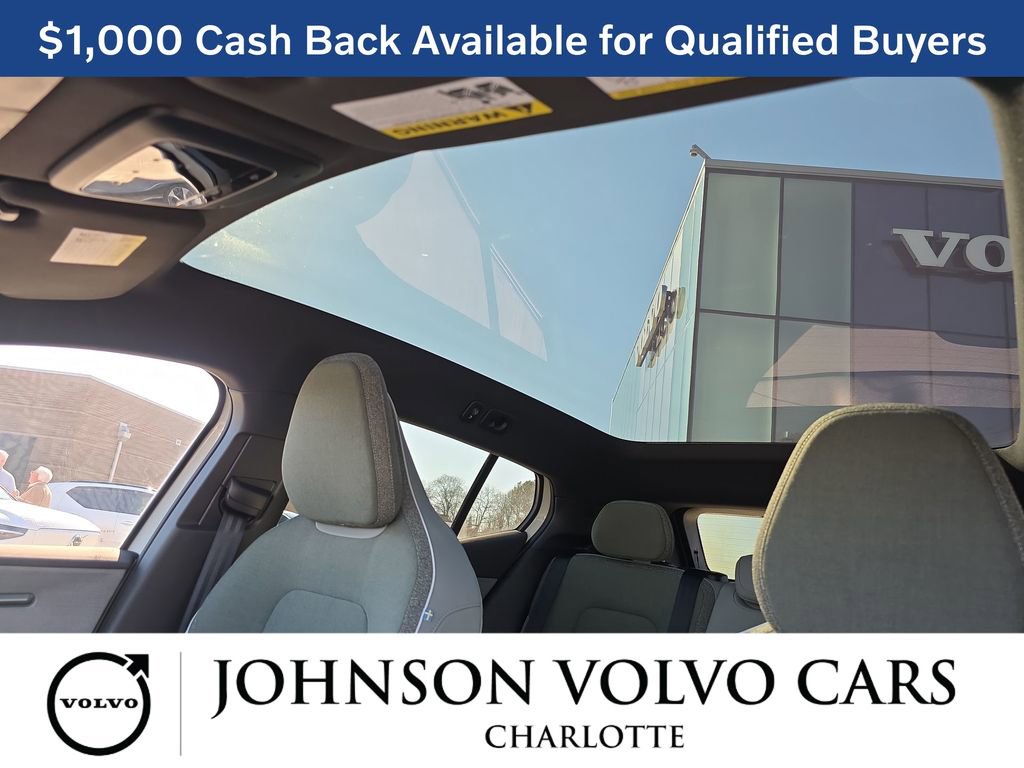 New 2025 Volvo EX30 Plus w/ Protection Package Premier image 32