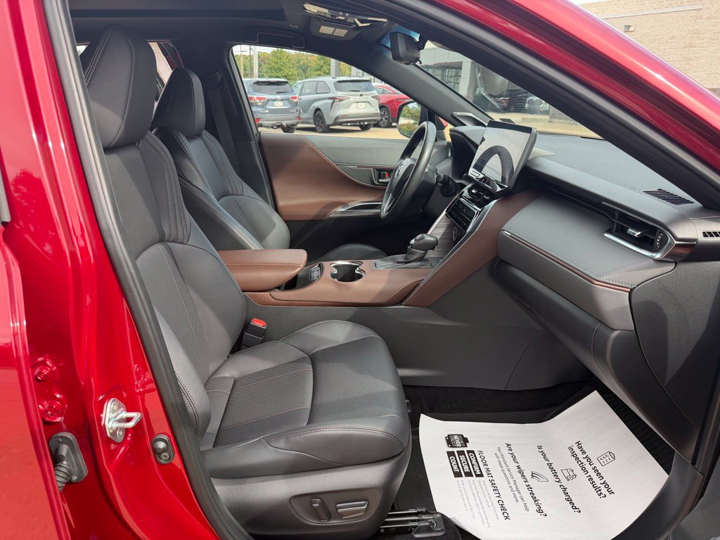 Certified 2023 Toyota Venza Limited AWD/4WD image 40