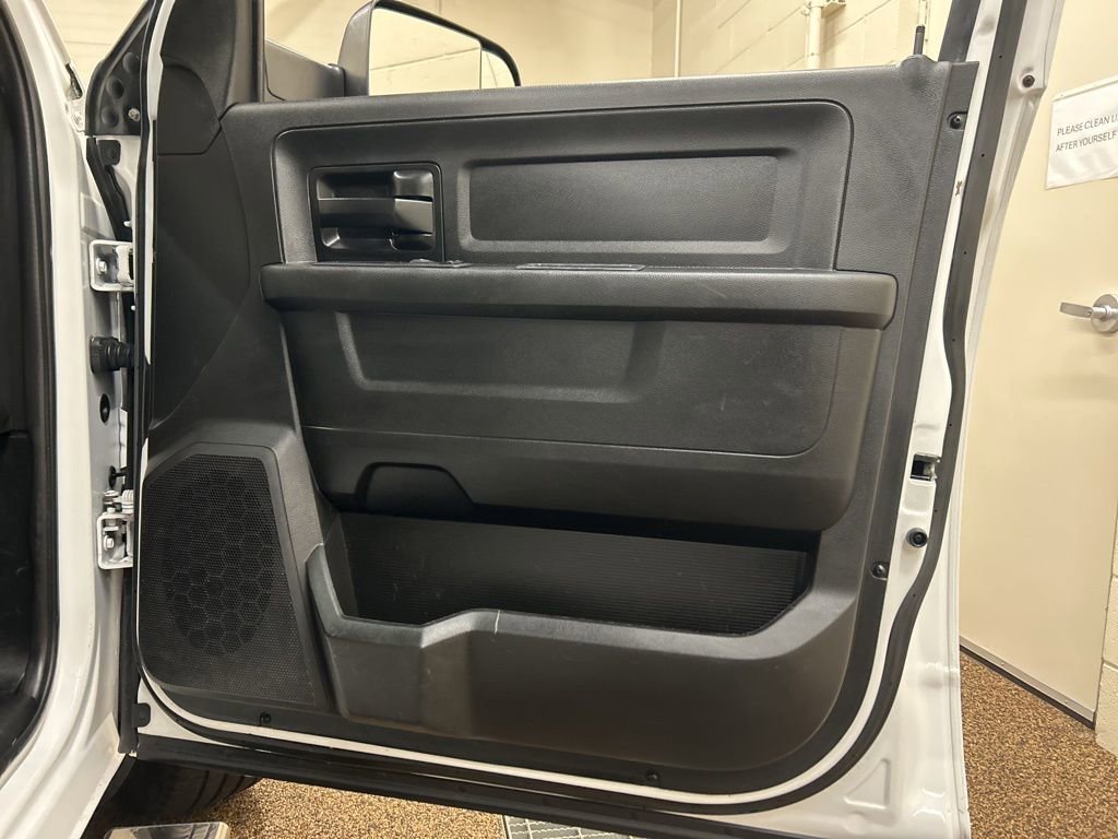 Used 2019 RAM 1500 Tradesman w/ Chrome Appearance Group image 15