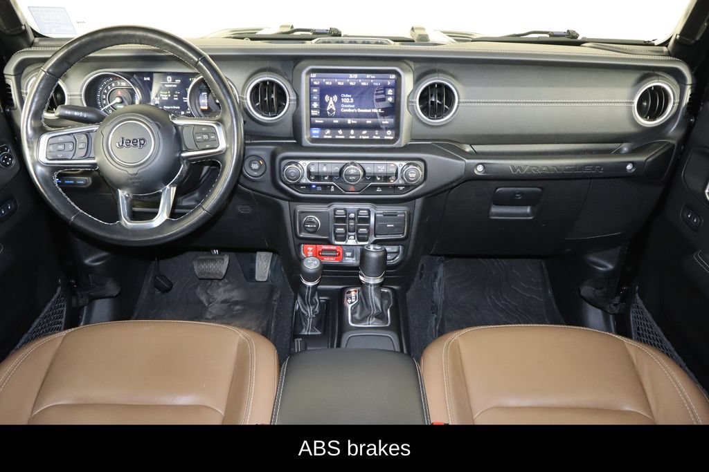 Used 2023 Jeep Wrangler Unlimited Rubicon 4xe w/ Cold Weather Group AWD/4WD image 13