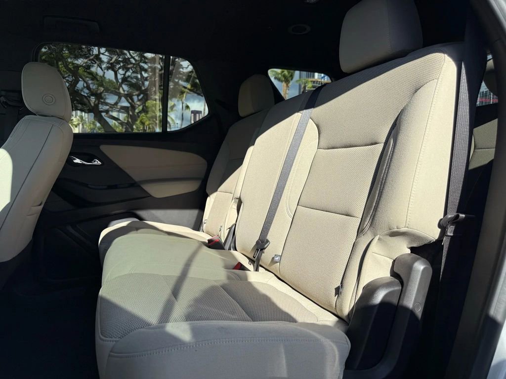 Used 2022 Chevrolet Traverse LT w/ LPO, Cargo Package image 11