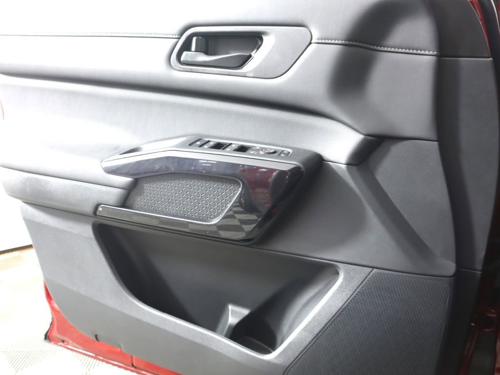 New 2026 Nissan Pathfinder SV image 16