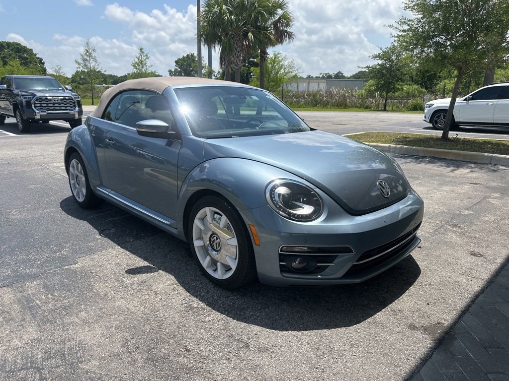 Used 2019 Volkswagen Beetle 2.0T Final Edition SEL FWD image 2