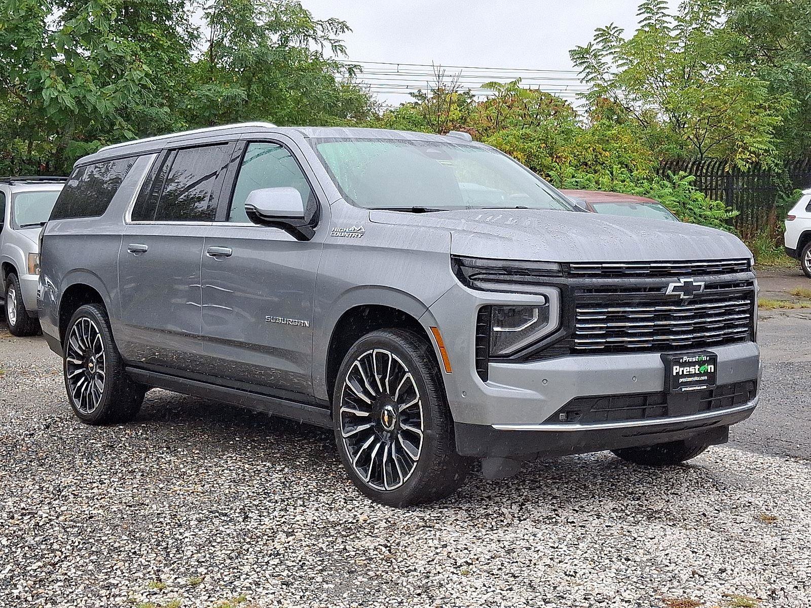 New 2025 Chevrolet Suburban High Country image 2