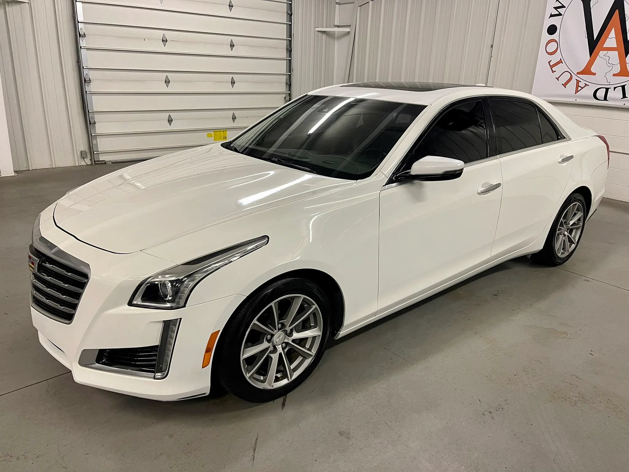 Used 2017 Cadillac CTS Luxury RWD image 3