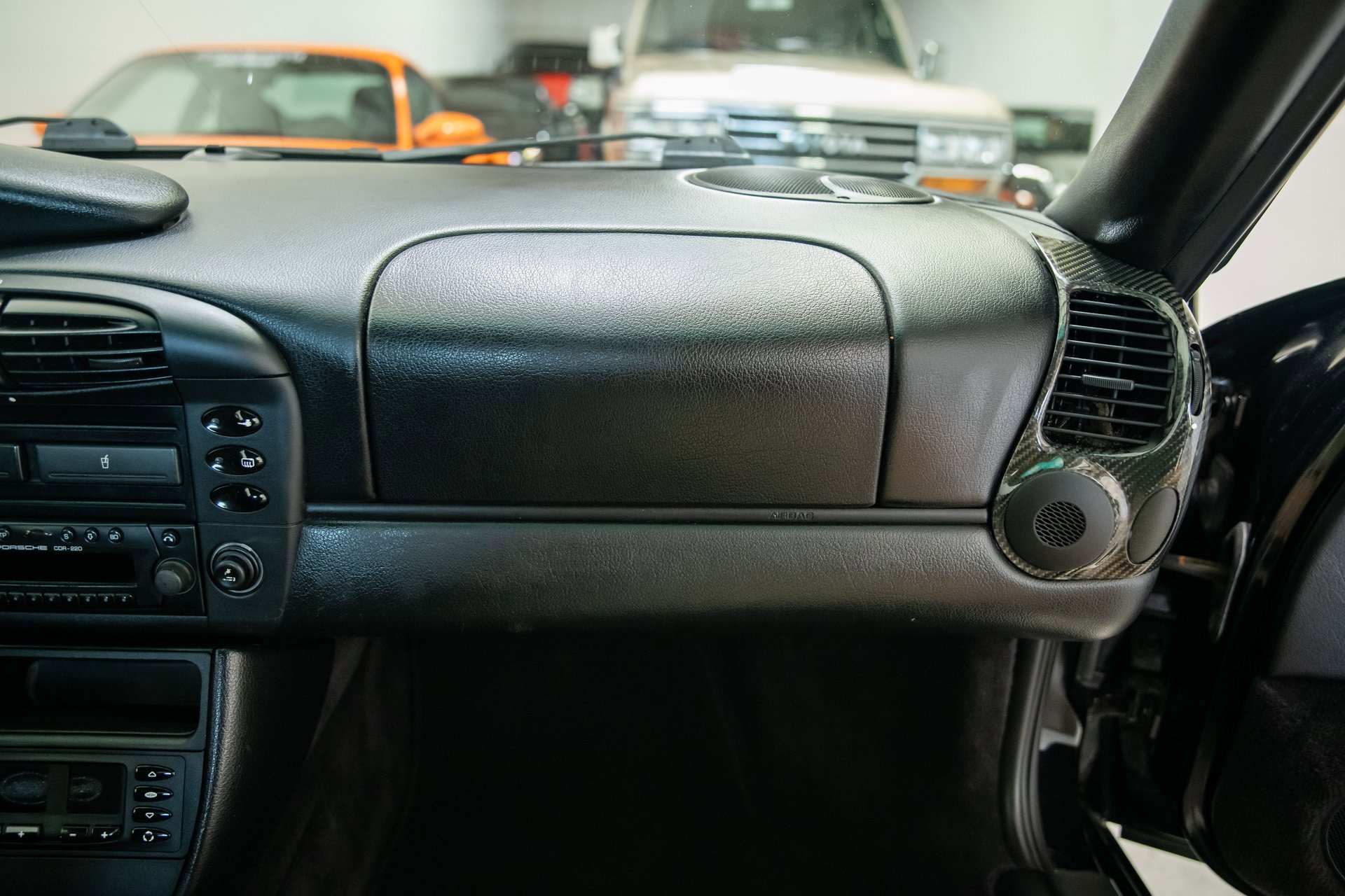 Used 2000 Porsche 911 Carrera image 32